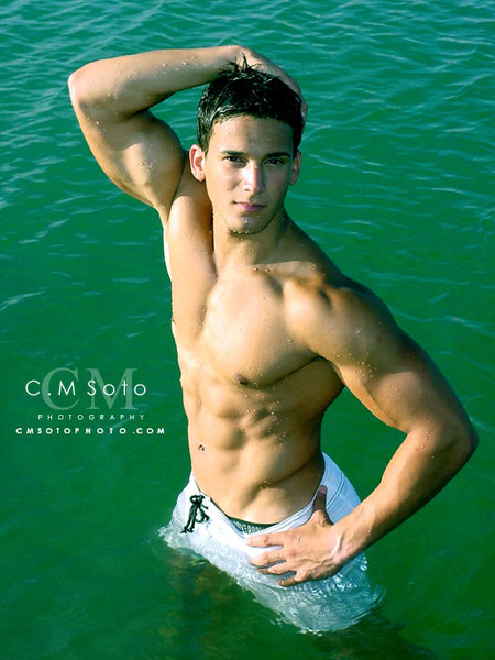 File:Young Marcel for C.M.Soto 2001 1.jpg