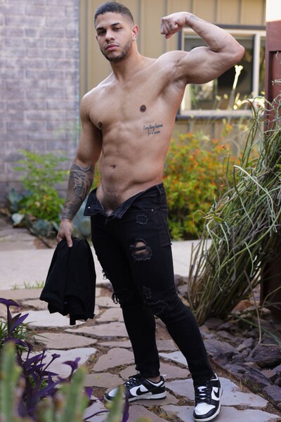 File:Mike Oxsmall.jpg