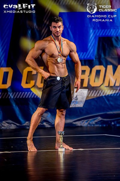 File:Cezar Buica at 2018 IFBB Tiger Classic Diamond Cup 01.jpg