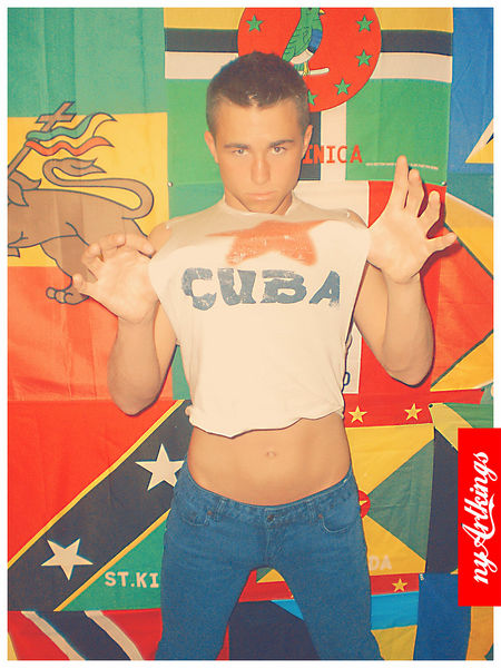 File:Leo Sweetwood NYAK Photography Cuba Star Tees 2010 2.jpg