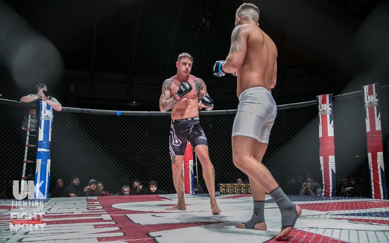File:Geordie Jackson vs Adam Grogan UK Fighting Championships 8 13 October 2018 5.jpg