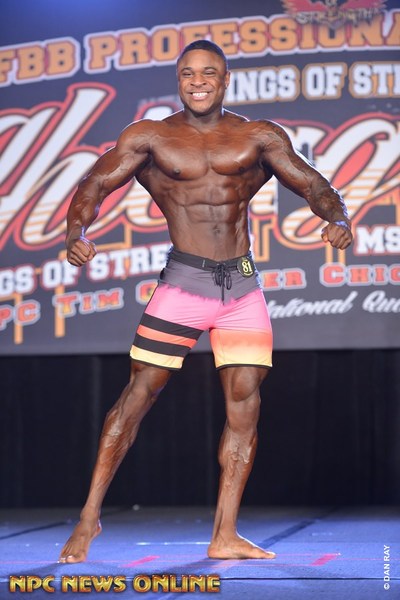 File:Louis-Dominique Corbeil at 2019 IFBB Wings of Strength Chicago Pro 02.jpg