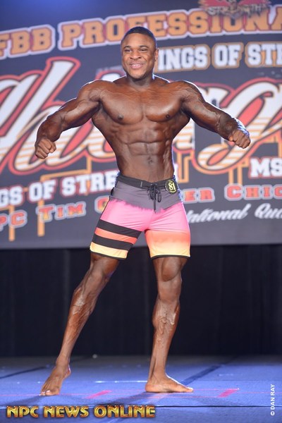 File:Louis-Dominique Corbeil at 2019 IFBB Wings of Strength Chicago Pro 01.jpg