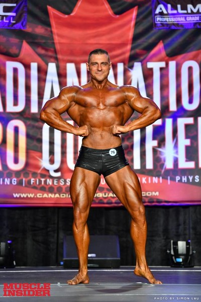 File:Yan Michelin at 2018 IFBB Canadian National Pro Qualifier 09.jpg