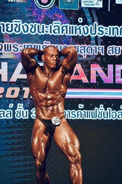 File:Uten Duanglard at Mr Thailand 2019 03.jpg