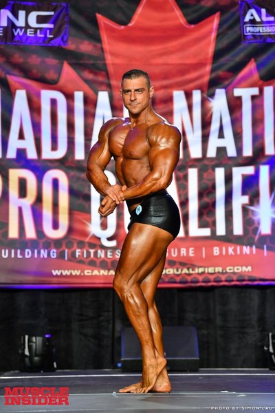 File:Yan Michelin at 2018 IFBB Canadian National Pro Qualifier 12.jpg