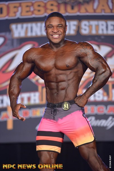 File:Louis-Dominique Corbeil at 2019 IFBB Wings of Strength Chicago Pro 15.jpg