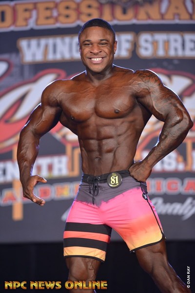 File:Louis-Dominique Corbeil at 2019 IFBB Wings of Strength Chicago Pro 16.jpg