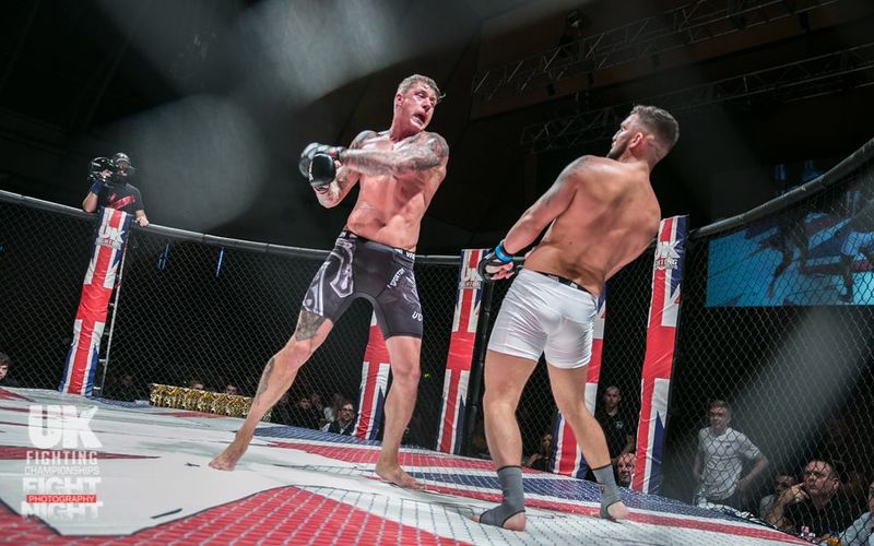 File:Geordie Jackson vs Adam Grogan UK Fighting Championships 8 13 October 2018 9.jpg