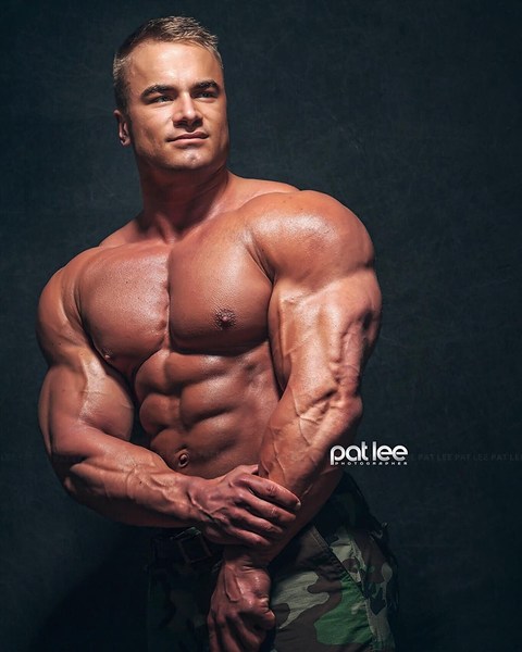 File:Justin Nejbauer at Pat Lee Photography 03.jpg