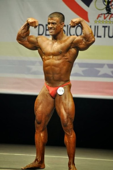 File:Marcio Goncalves at 2011 IFBB South American Amateur Championships 01.jpg