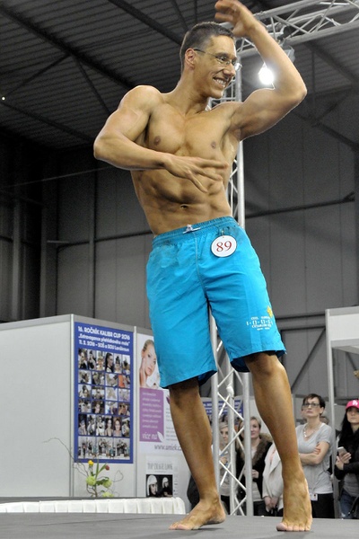 File:Petr Hrdina Natursport Beauty and Fitness Cup 2016 2.jpg
