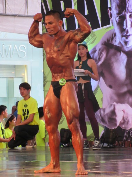 File:Piyapong Phanngeun at 2016 Fitwhey Classic.JPG