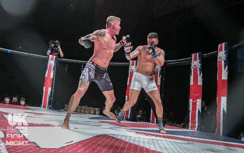 File:Geordie Jackson vs Adam Grogan UK Fighting Championships 8 13 October 2018 10.jpg