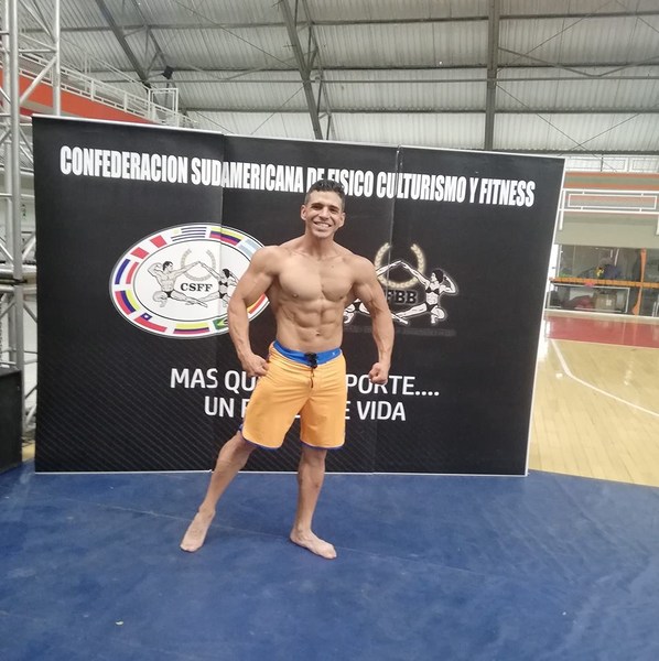 File:Francisco Gonzalez at Classic Physique of America Cup 2019 05.jpg