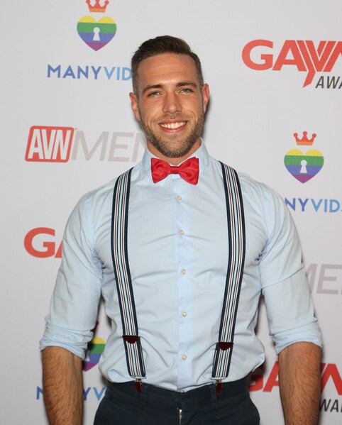 File:Alex Mecum 2019 GayVN Awards 3.jpg