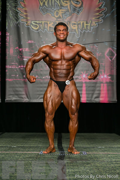 File:Marco Cardona IFBB Wings of Strength Chicago Pro 2014 4.jpg